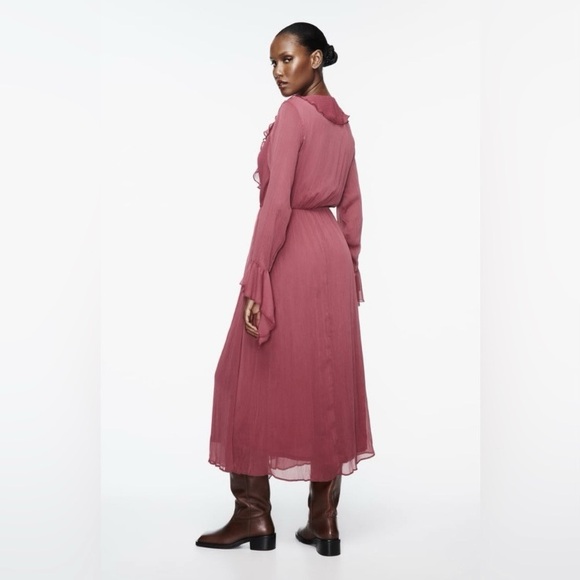 ZARA BLOGGERS FAVORITE RUFFLED GEORGETTE MIDI DRESS - Picture 9 of 16